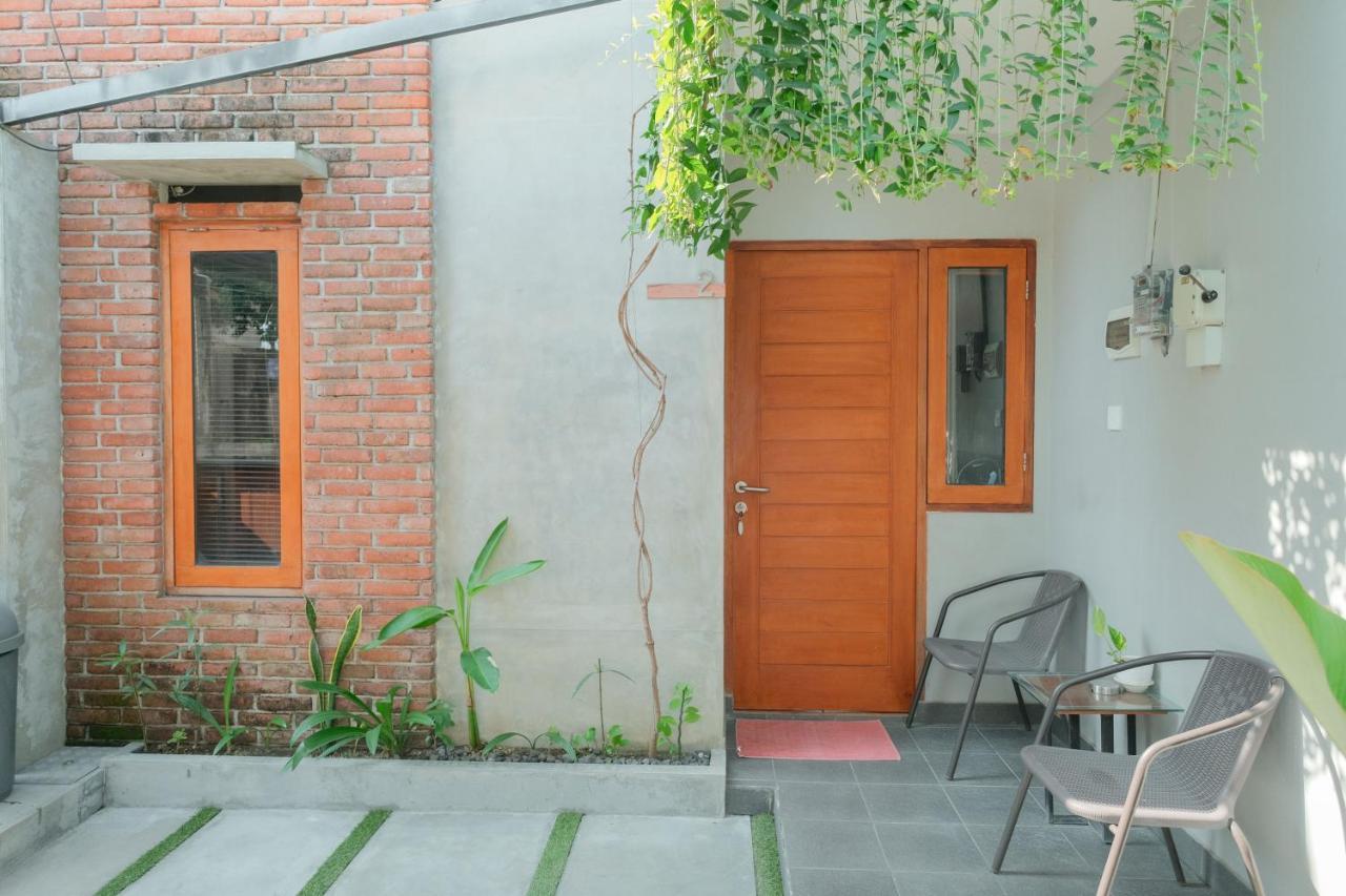 Andewi Guest House Denpasar Redpartner - Minimum Stay 30 Nights Sanur Extérieur photo