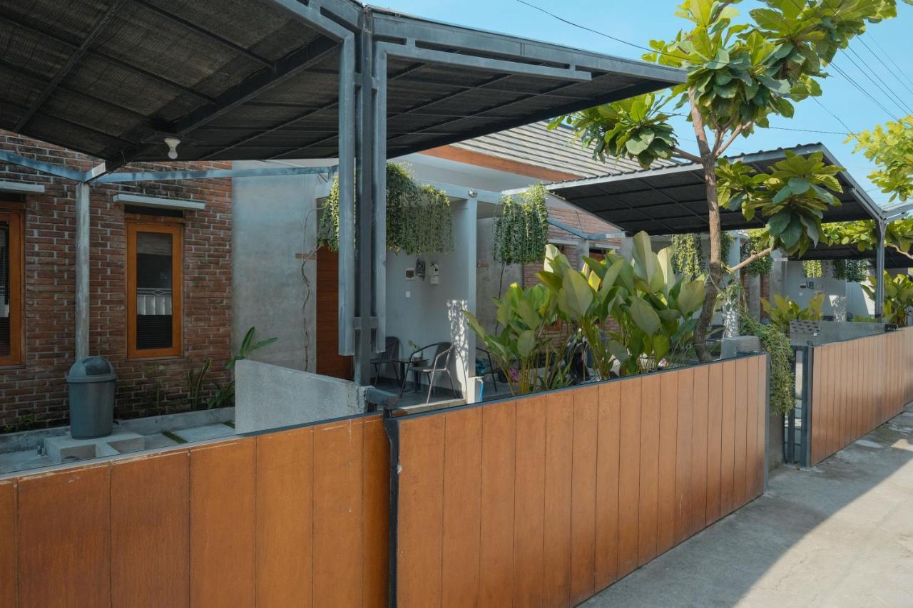 Andewi Guest House Denpasar Redpartner - Minimum Stay 30 Nights Sanur Extérieur photo